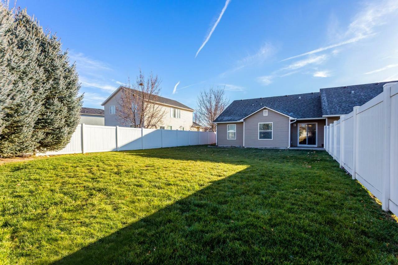 Gray Cloud Townhomes Meridian Esterno foto