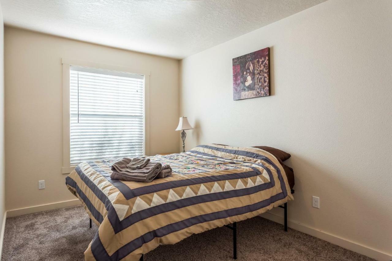 Gray Cloud Townhomes Meridian Esterno foto