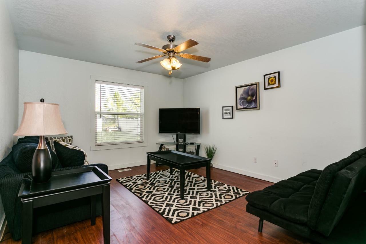 Gray Cloud Townhomes Meridian Esterno foto